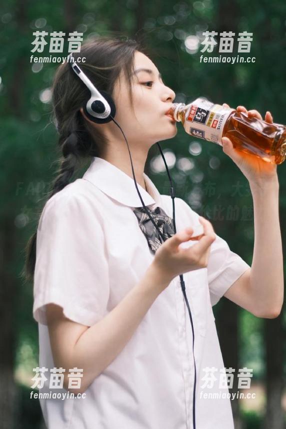 FAIRY CLUB妖精社 - 最新发布，大雯子女友写真精彩图片，展现无与伦比的魅力与风情.txt